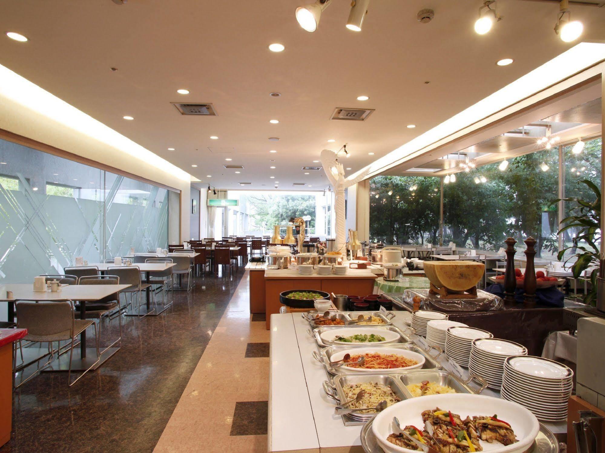 Hotel Crown Palais Kitakyushu Exterior photo